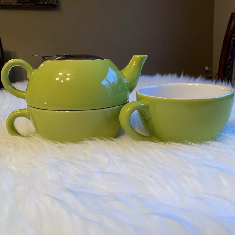 Nantucket Home Chartreuse Tea For One  Three Piece Teapot Set